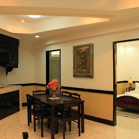 Green One Hotel Lapu-Lapu City Kültér fotó