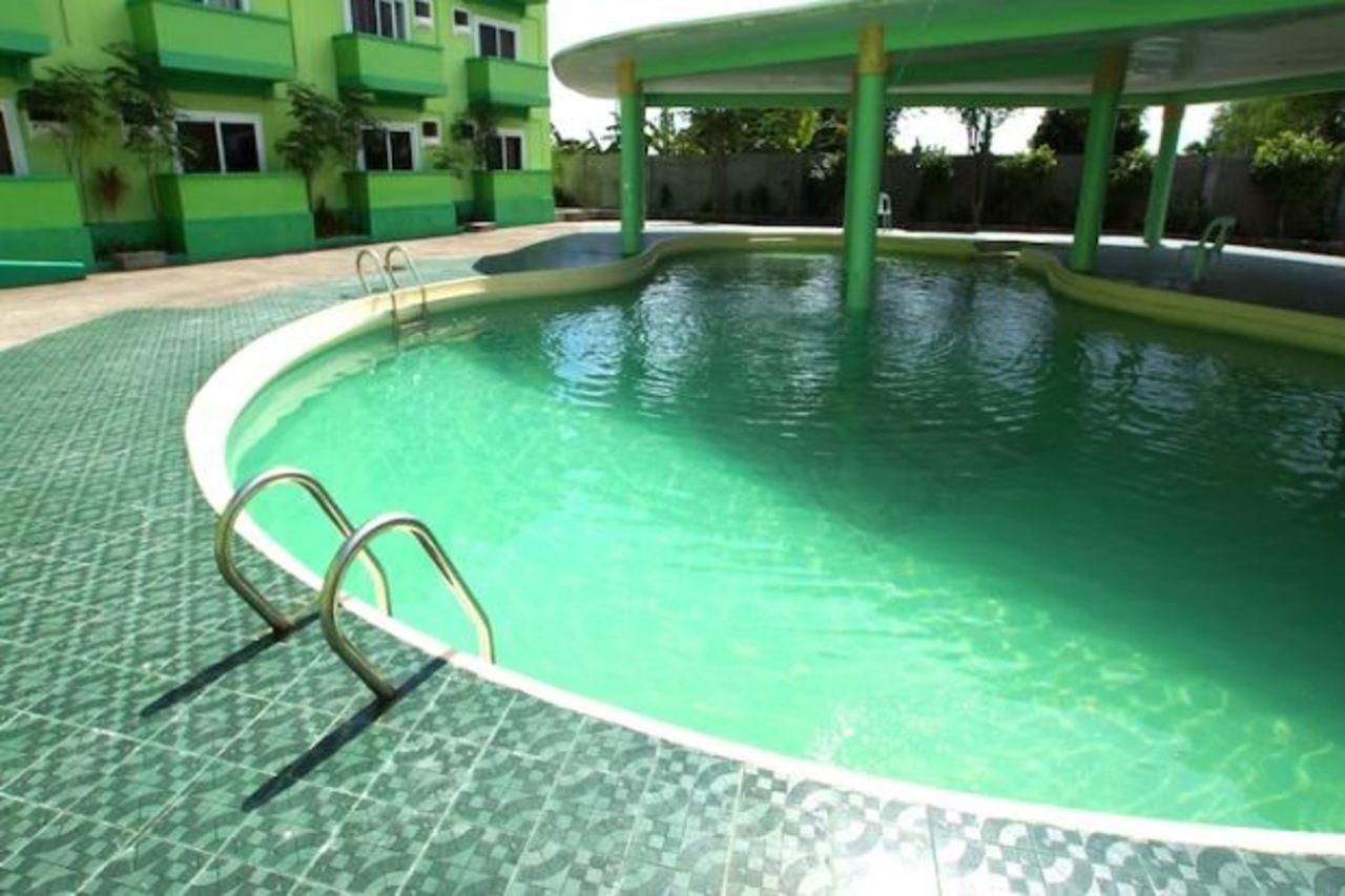 Green One Hotel Lapu-Lapu City Kültér fotó