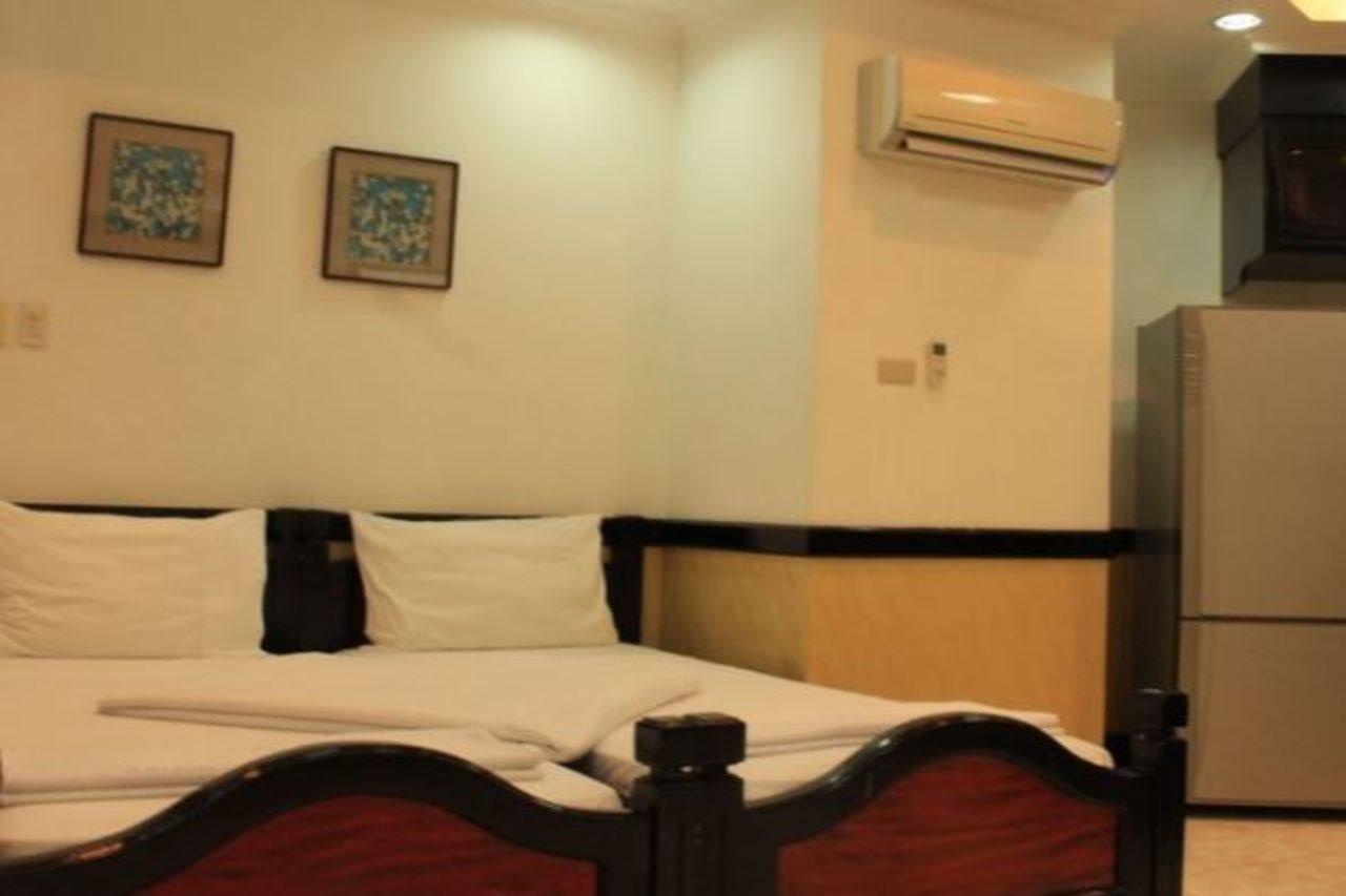 Green One Hotel Lapu-Lapu City Kültér fotó
