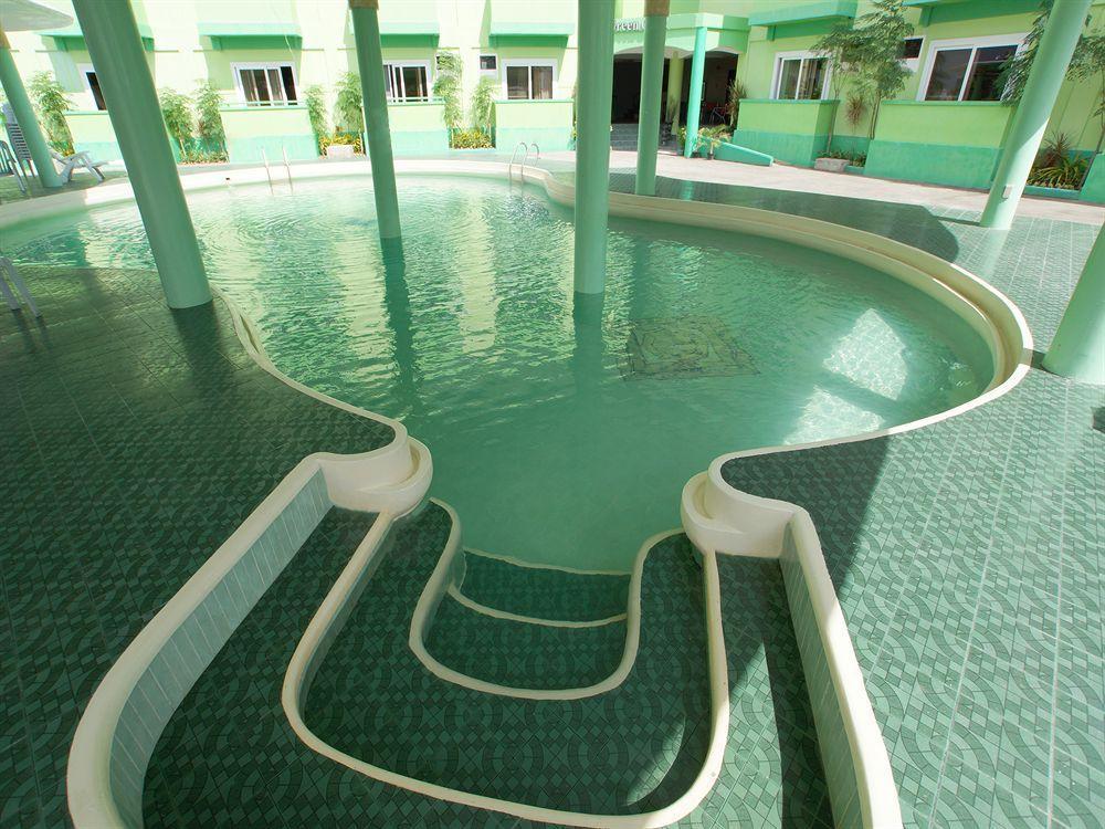 Green One Hotel Lapu-Lapu City Kültér fotó