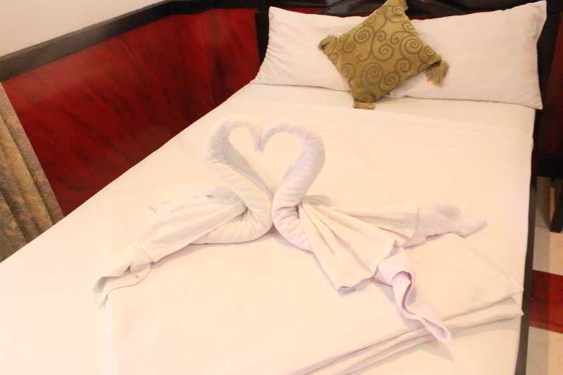 Green One Hotel Lapu-Lapu City Kültér fotó