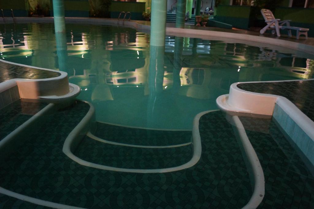 Green One Hotel Lapu-Lapu City Kültér fotó