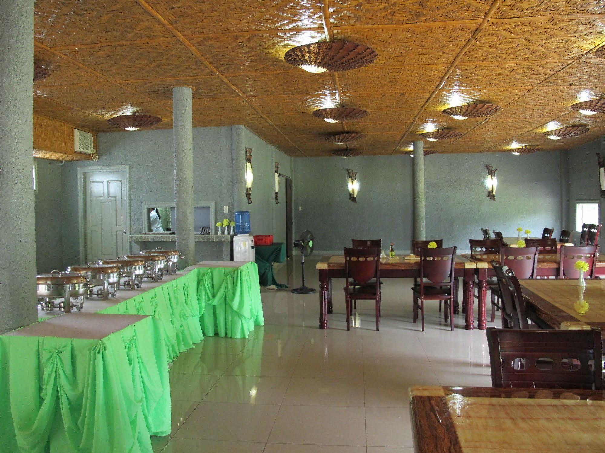 Green One Hotel Lapu-Lapu City Kültér fotó