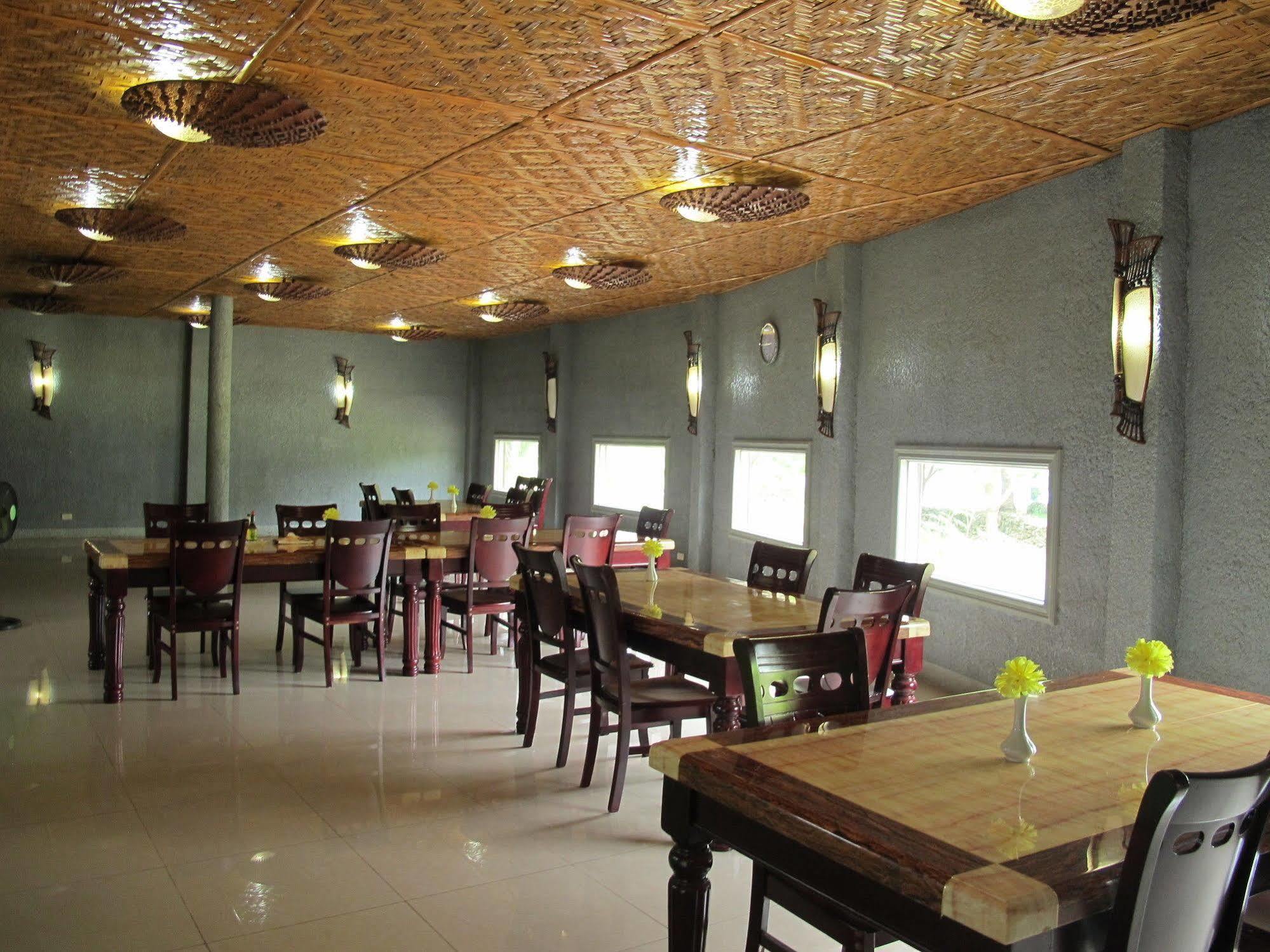 Green One Hotel Lapu-Lapu City Kültér fotó