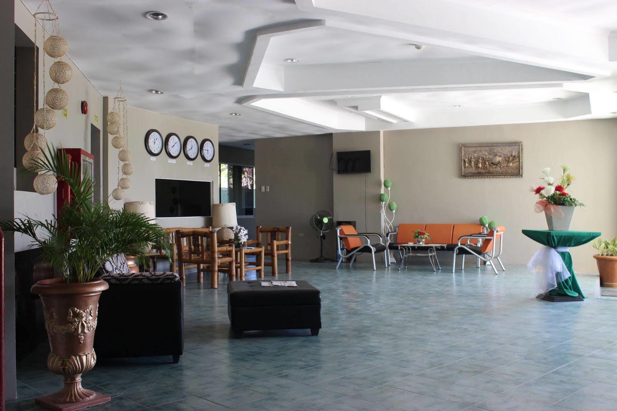 Green One Hotel Lapu-Lapu City Kültér fotó