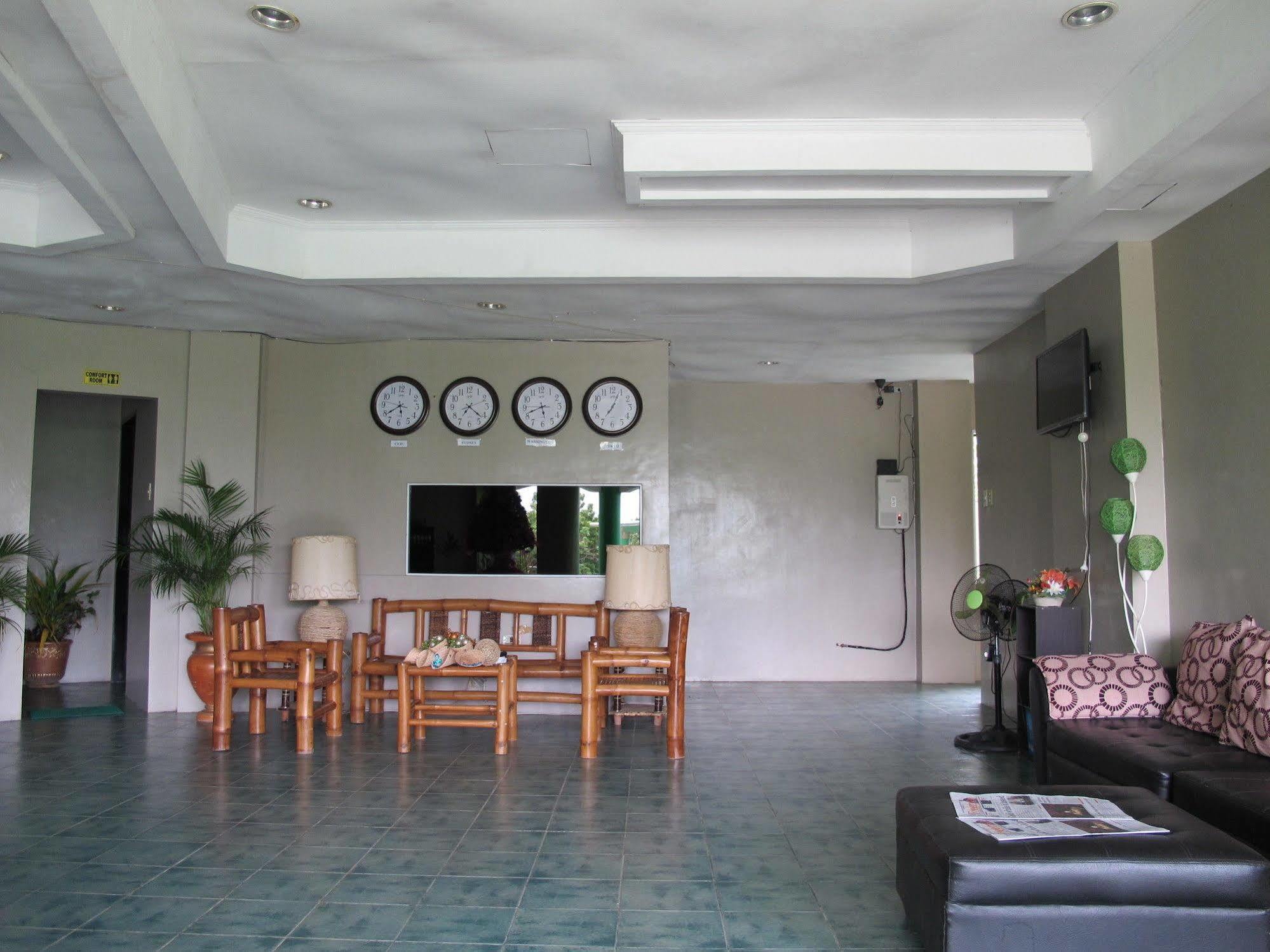 Green One Hotel Lapu-Lapu City Kültér fotó